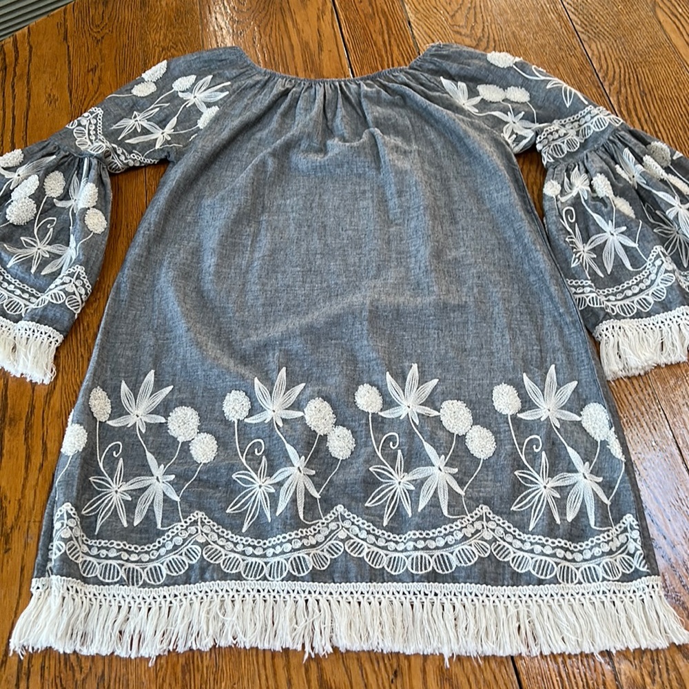 Velzera off the shoulder gray dress, bell sleeve, embroidered, fringe, Small.